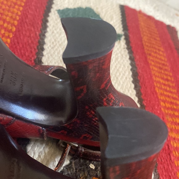 Prada vintage shoes - Picture 7 of 8